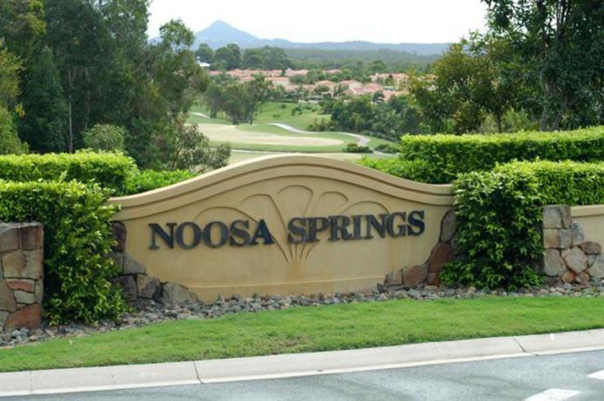 Noosa Springs Golf & Spa Resort מראה חיצוני תמונה